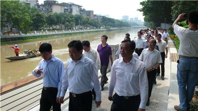 時(shí)任福建省委常委、福州市市委書記楊岳和市長楊益民視察我司內(nèi)河綜合整治景觀工程